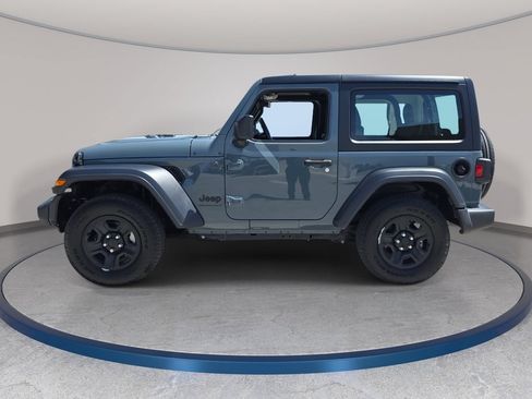 Used 2024 Jeep Wrangler Sport AWD/4WD image 9