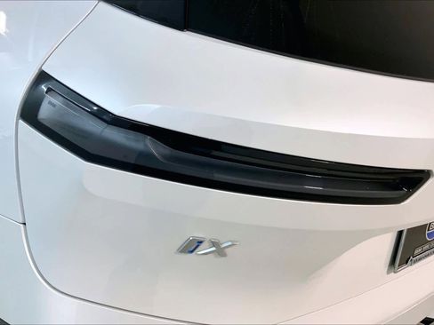 Used 2024 BMW iX xDrive50 w/ Sport Package image 28