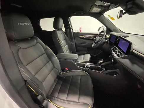 Used 2025 Chevrolet TrailBlazer ACTIV w/ Convenience Package AWD/4WD image 28