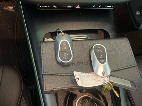 Used 2024 Mercedes-Benz E 350 4MATIC Sedan image 8