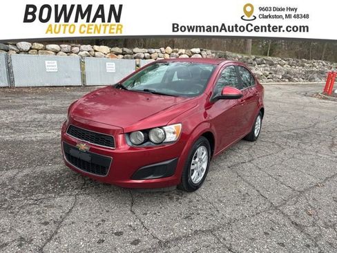 Used 2014 Chevrolet Sonic LT FWD image 1