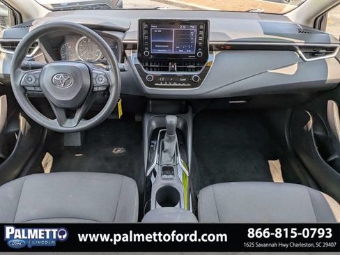 Used 2022 Toyota Corolla LE FWD image 13