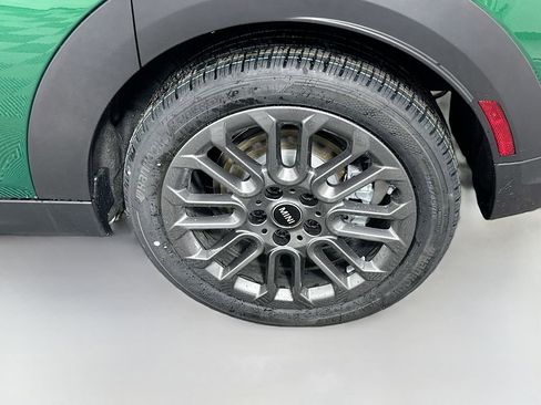 Certified 2025 MINI Cooper 4-Door Hardtop image 22