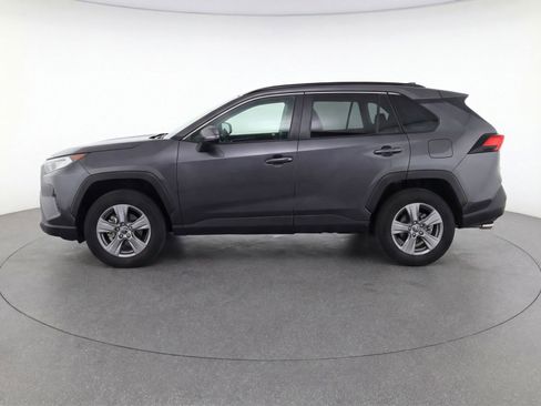 Used 2025 Toyota RAV4 XLE w/ Convenience Package image 5