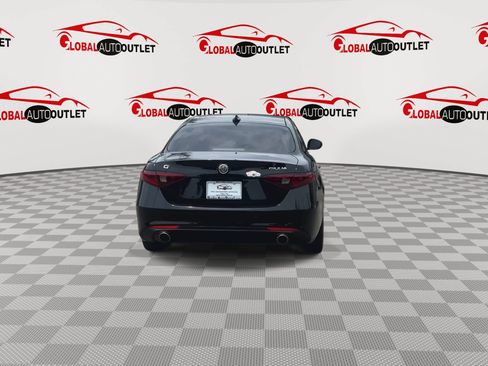 Used 2021 Alfa Romeo Giulia Ti AWD/4WD image 7