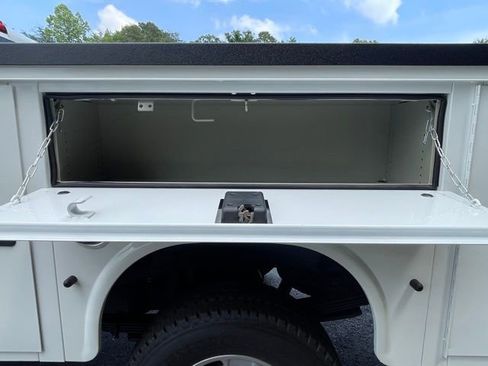New 2024 GMC Sierra 2500 Pro w/ Convenience Package RWD image 18
