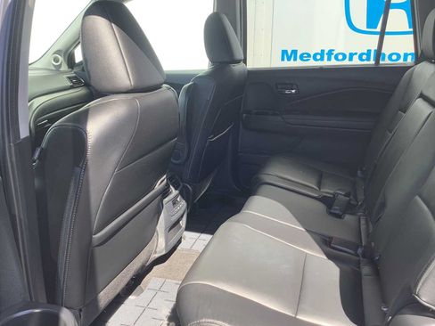 Certified 2022 Honda Pilot Special Edition image 12