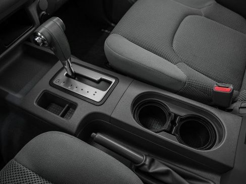 Used 2008 Nissan Frontier SE w/ SE Value Truck Pkg image 19