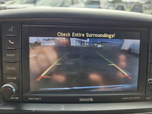 Used 2019 Dodge Grand Caravan SXT image 15