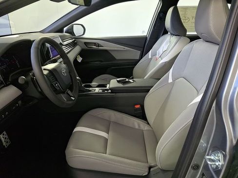 New 2026 Toyota Camry SE w/ Convenience Package image 14