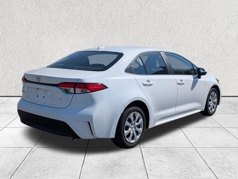 Used 2024 Toyota Corolla LE FWD image 3