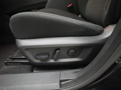 Used 2023 Nissan Rogue SV image 26