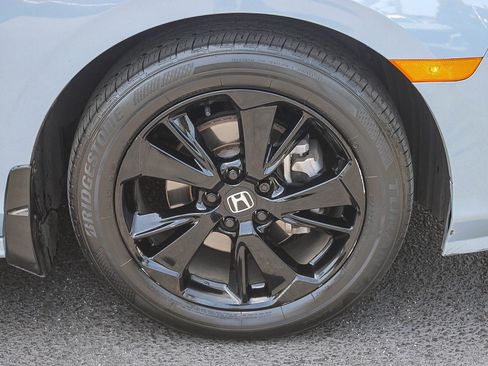 Used 2023 Honda Odyssey Sport image 11
