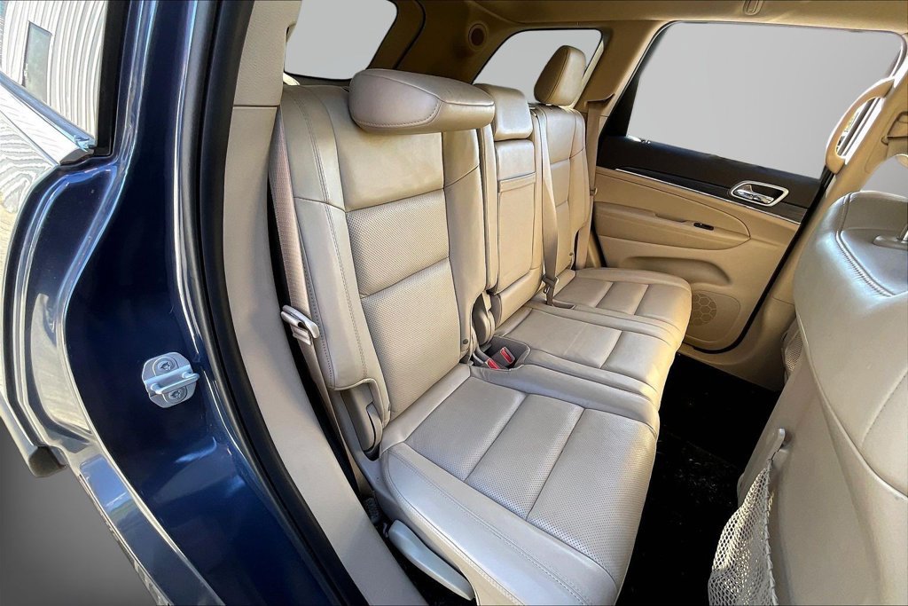 Used 2020 Jeep Grand Cherokee Limited w/ Luxury Group II AWD/4WD image 22