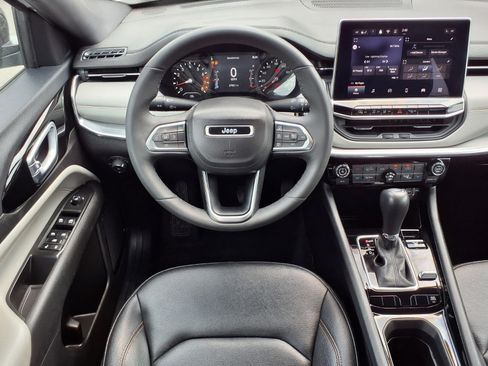 Certified 2024 Jeep Compass Limited AWD/4WD image 6