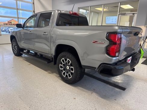 Used 2024 Chevrolet Colorado Z71 image 5
