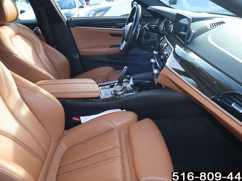 Used 2018 BMW 540i xDrive w/ Premium Package image 24