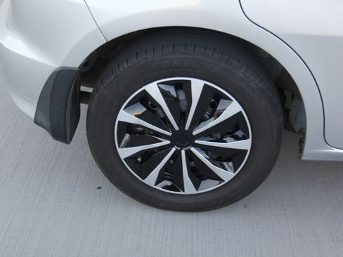 Used 2013 Honda Fit image 25