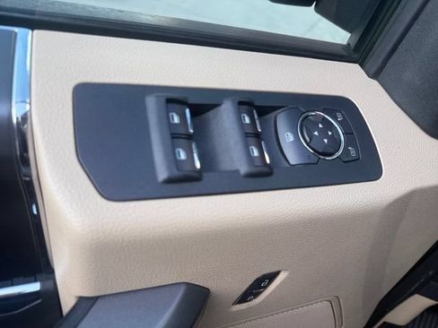Used 2015 Ford F150 XLT w/ Equipment Group 302A Luxury RWD image 6