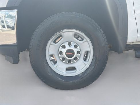 Used 2020 GMC Sierra 2500 4x4 Crew Cab w/ Convenience Package image 11