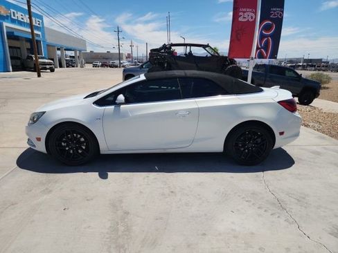 Used 2018 Buick Cascada Premium FWD image 7