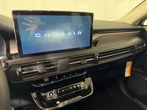 New 2026 Lincoln Corsair Premiere image 29