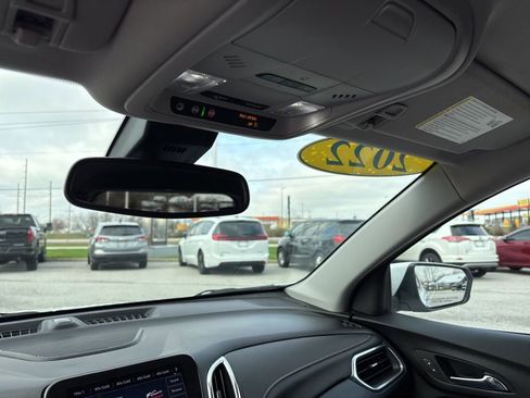 Used 2022 Chevrolet Equinox Premier image 47