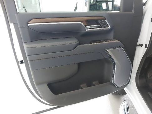New 2026 Chevrolet Silverado 3500 High Country w/ High Country Premium Package AWD/4WD image 25