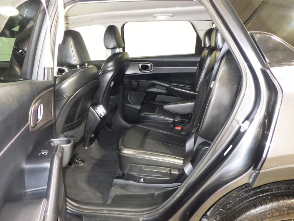 Used 2024 Kia Sorento X-Line EX AWD/4WD image 7