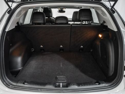 Used 2022 Jeep Compass Limited w/ Sun and Sound Group image 13