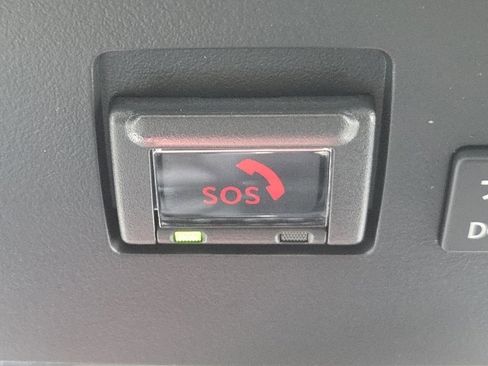 Certified 2025 Lexus ES 300h w/ Premium Package image 22