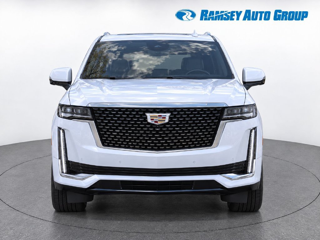 Used 2021 Cadillac Escalade Premium Luxury w/ LPO, Illumination Package AWD/4WD image 5