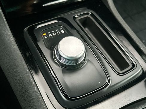 Used 2023 Chrysler 300 S image 20