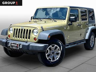 Used 2013 Jeep Wrangler Unlimited Rubicon w/ Connectivity Group