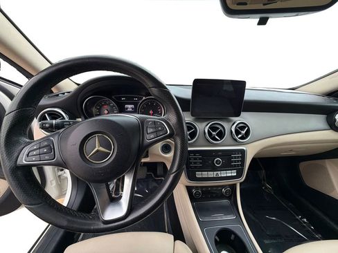 Used 2018 Mercedes-Benz GLA 250 w/ Premium Package image 22