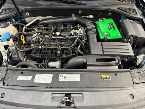 Used 2018 Volkswagen Passat 2.0T SE FWD image 30