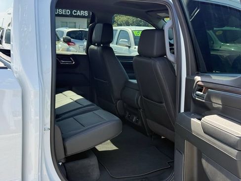 Used 2024 GMC Sierra 1500 SLT RWD image 30