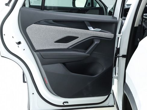 New 2026 Volkswagen Tiguan S image 17