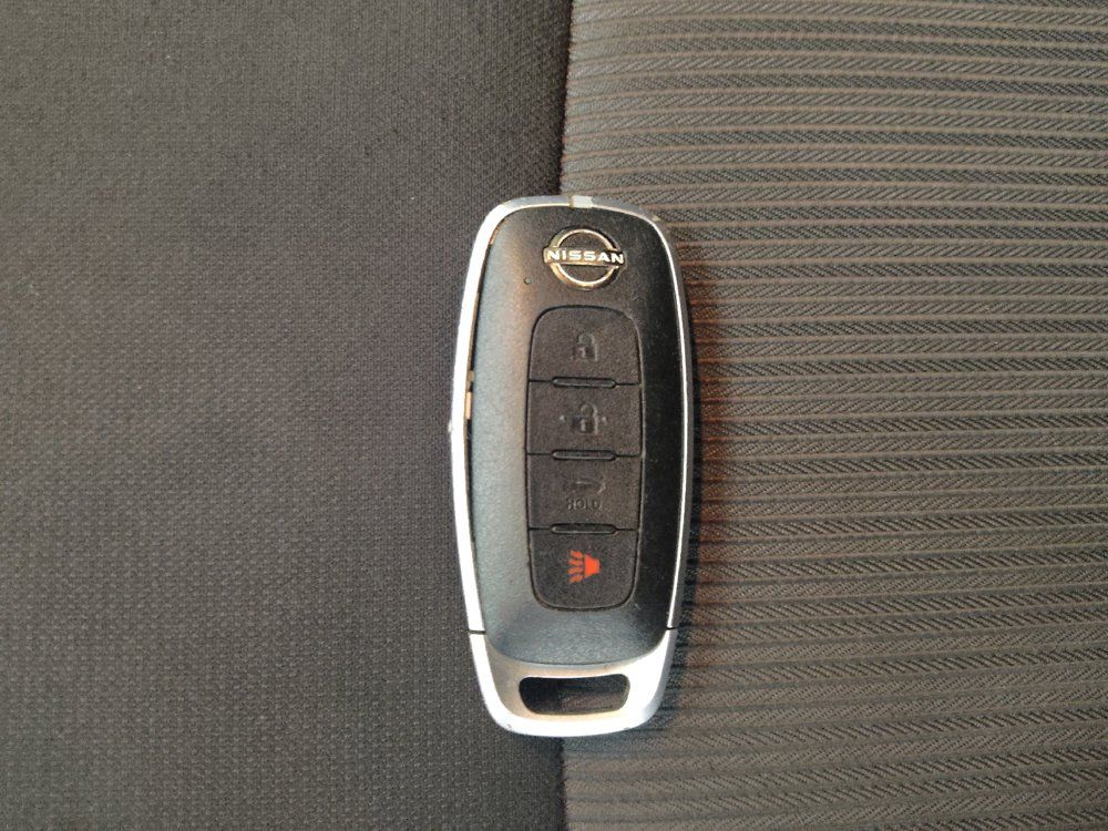 Used 2025 Nissan Sentra SV FWD image 32