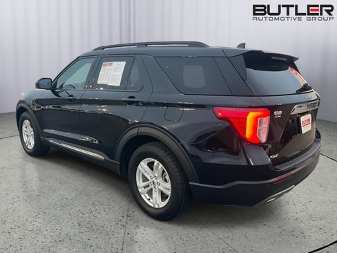 Used 2023 Ford Explorer XLT w/ Equipment Group 202A RWD image 4