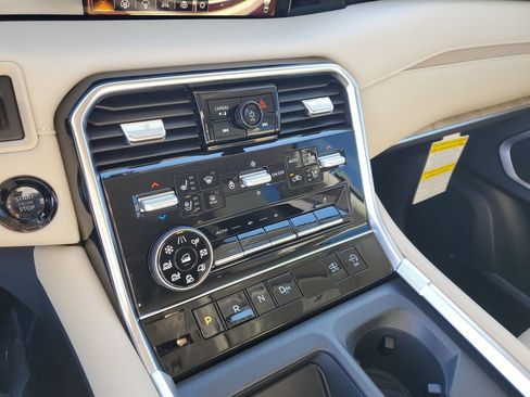 New 2026 Nissan Armada Platinum Reserve AWD/4WD image 12