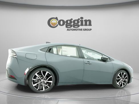 New 2026 Toyota Prius Plug-In Hybrid image 21