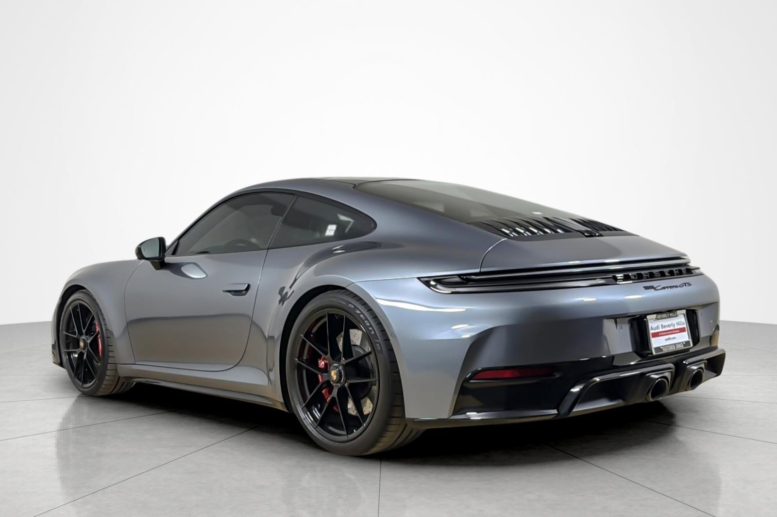 Used 2026 Porsche 911 Carrera GTS RWD image 3