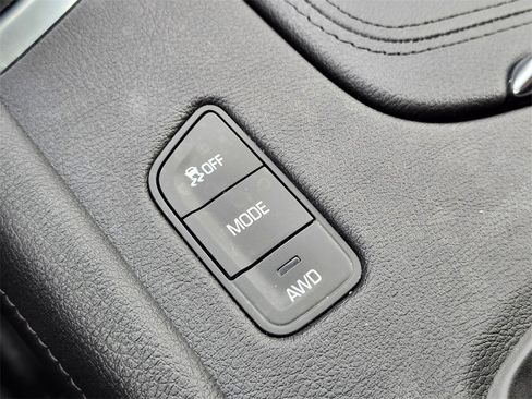 Used 2019 Cadillac XT5 Luxury image 24