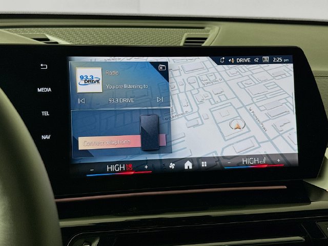 Used 2026 BMW X2 xDrive28i w/ Technology Package AWD/4WD image 15