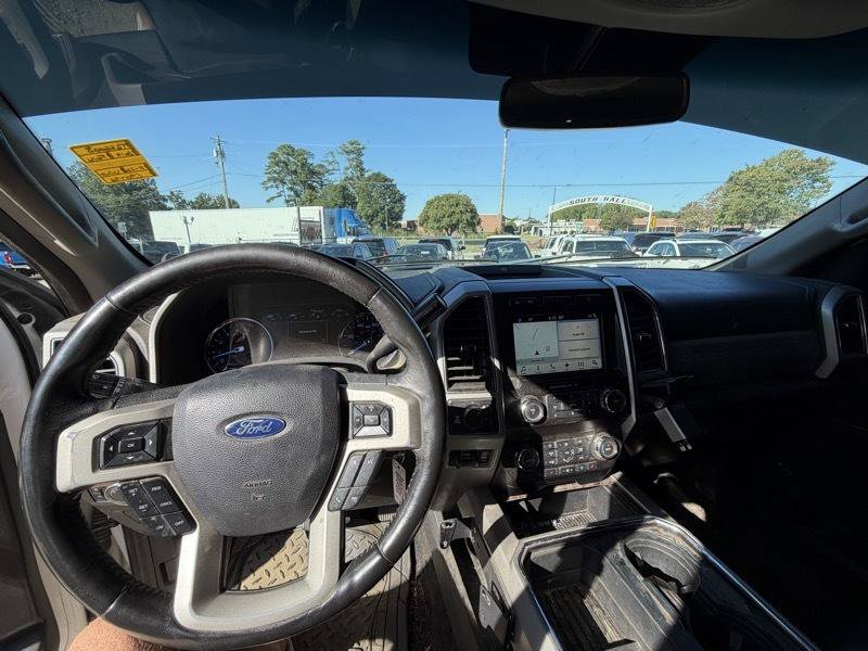 Used 2019 Ford F250 Lariat w/ Lariat Value Package AWD/4WD image 19
