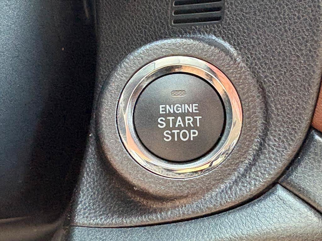 Used 2020 Subaru Outback Touring XT AWD/4WD image 19