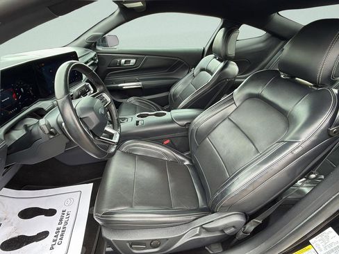 Used 2024 Ford Mustang GT Premium image 17