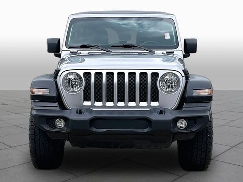 Used 2018 Jeep Wrangler Unlimited Sport S AWD/4WD image 4
