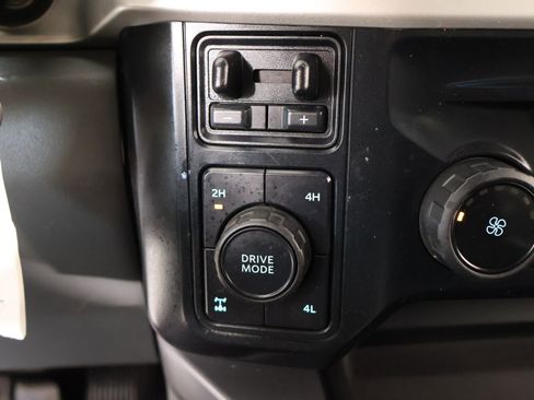 Used 2024 Ford F250 XLT w/ FX4 Off-Road Package AWD/4WD image 7